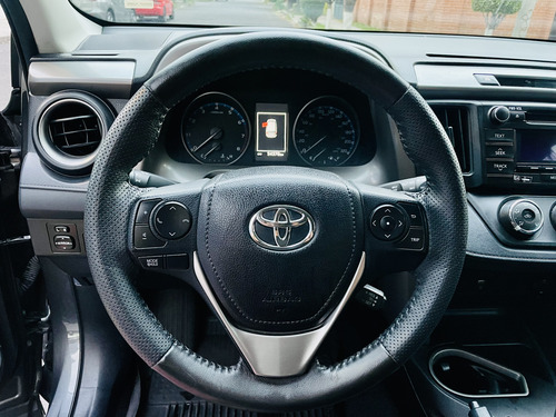 Toyota RAV4 2.5 Le At