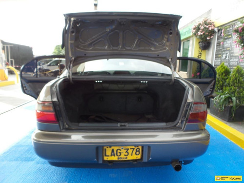 Imagen 13 de 25 de Toyota Corona St 191