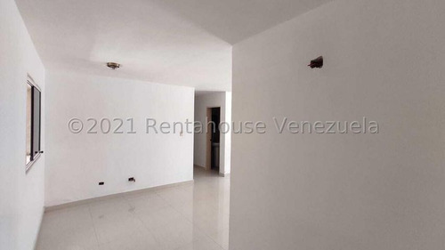 Imagen 6 de 14 de Apartamento Duplex 160m2 Remodelado En Maracay Ljsa 21-26568