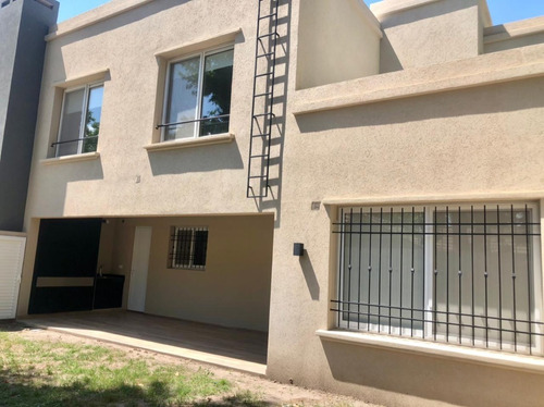 Imagen 15 de 16 de Importante Casa En Venta Bella Vista