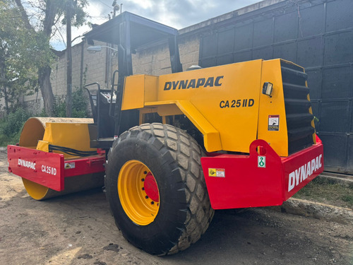 Vibrocompactador Dynapac Ca251 Año 2002