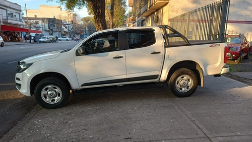 Imagen 2 de 13 de Chevrolet S10 2017 2.8 Ls Cs Tdci 200cv