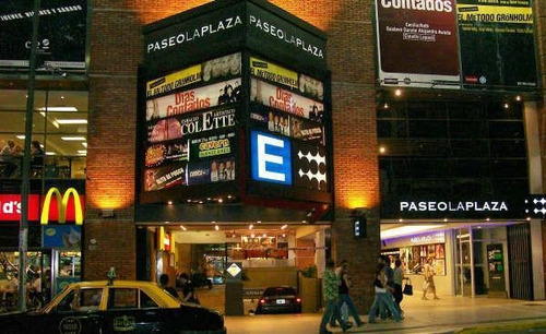 Imagen 1 de 2 de Cocheras  Comerciales En El Paseo La Plaza