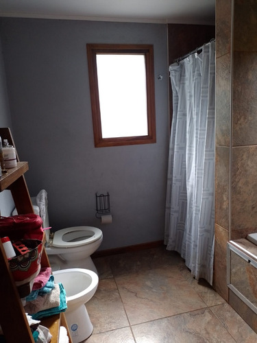 Venta De Casa 4 Amb Con 2 Baños, Parque, Parrilla Y Cochera