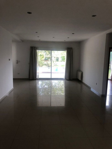 Imagen 7 de 17 de Casa En Venta En Altos De Hudson Ii