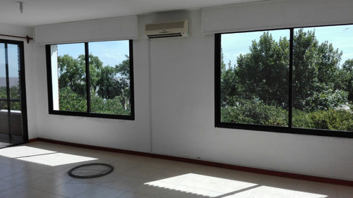 Apartamento En Venta De 2 Dormitorios En Residencial