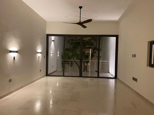 Espectacular Propiedad En Venta En Privada Merida Altabrisa (nvc-2372)
