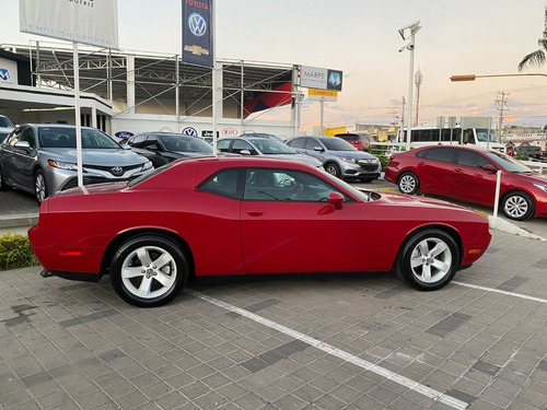 Imagen 4 de 14 de Dodge Challenger 2013