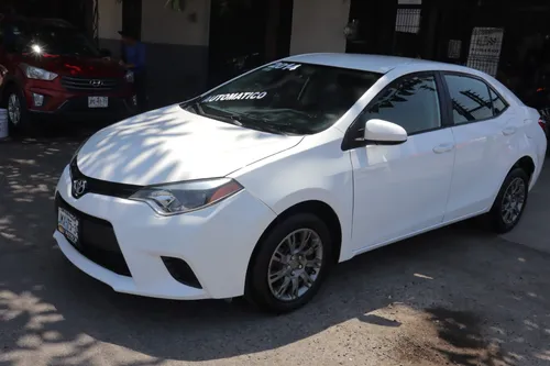Toyota Corolla 1.8 Base At