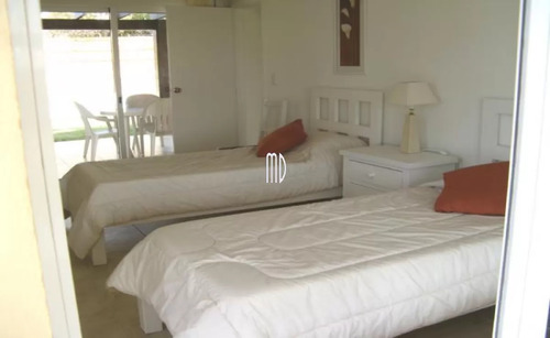Excelente Casa,muy Comoda Con Piscina A Metros De La Playa.ref: 5266
