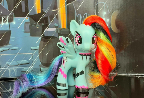 My Little Pony - Rainbow Dash - Ponymania - Rara- Toys R Us (Usado)