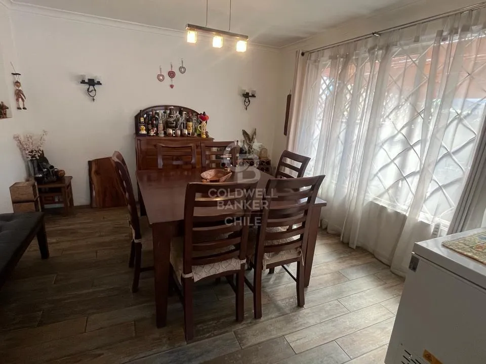Imagen 5 de 17 de Casa A Pasos De Metro Principe De Gales
