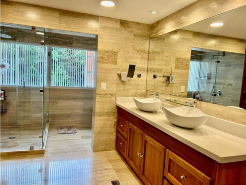 Se Alquila Apto 251m2 4h+s/5b/2p Santa Rosa De Lima