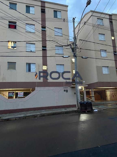 Venda De Apartamentos / Padrão Na Cidade De São Carlos 27178