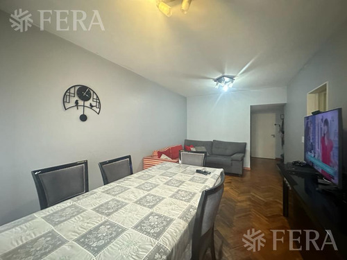 Venta Departamento De 4 Ambientes Con Balcón