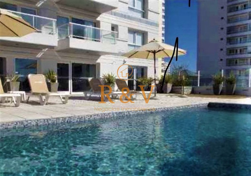 Imagen 17 de 21 de Venta De Apartamento Monoambiente Con Terraza Y Garaje En El Corazón De La Península, Punta Del Este
