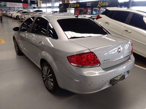 Fiat Linea 1.8 Essence 16v Flex 4p Automatizado