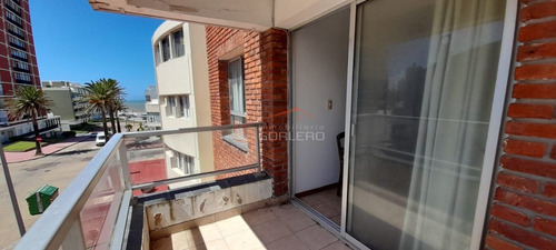 Imagen 2 de 11 de Apartamento En Venta Con Garage En Punta Del Este, Península