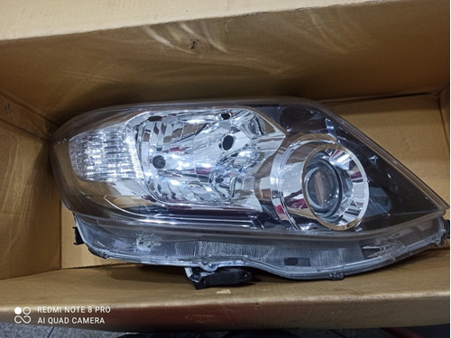 Faro Derecho Toyota Fortuner 2012 Original 4x2