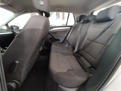 Volkswagen Golf 2015 Trendline Tp 1600cc R15