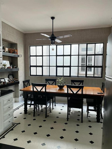 Departamento En Venta - 4 Dormitorios 3 Baños - San Telmo
