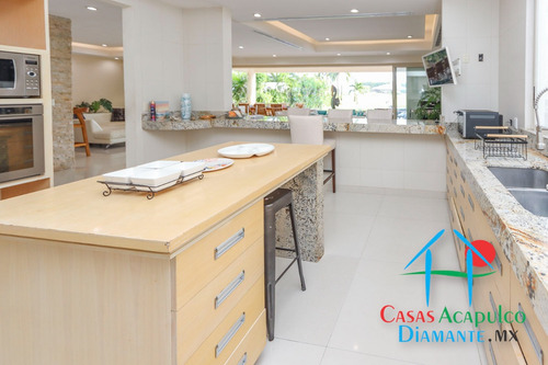 Cad Villas Jazmín 3. Terraza Con Alberca, Jardín, Palapa