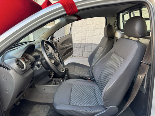 Volkswagen Saveiro 1.6 MI CS 8V FLEX 2P MANUAL G.V