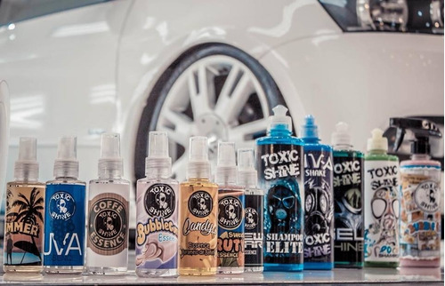 Imagen 3 de 6 de Toxic Shine | Banana Armour Gloss | Shampoo | 600cc