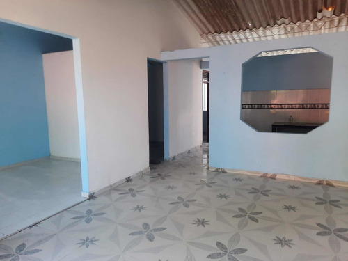 Imagen 12 de 21 de Casa De 3 Habitaciones Un Baño, Garaje Amplio. Barrio La Reliquia
