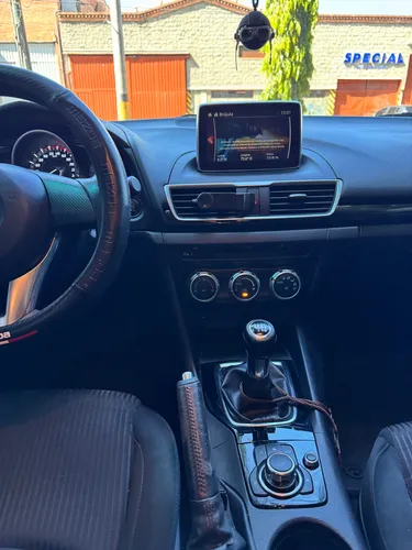 Mazda 3 2.0 Touring
