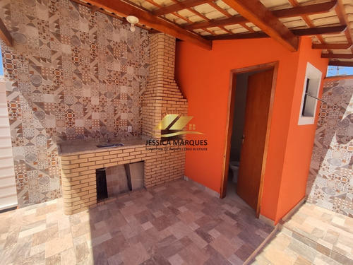 Imagem 2 de 14 de Linda Casa Com 2 Quartos E Área Gourmet Em Unamar - C.128