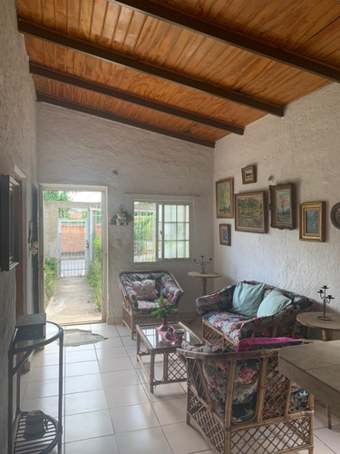 Imagen 9 de 14 de Oportunidad Venta Casa Con Potencial Para Sembrar En Patio