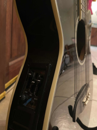 Imagen 4 de 4 de Guitarra Electroacústica Oscar Schmidt