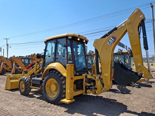 Retroexcavadora Caterpillar 424 2024 Nueva