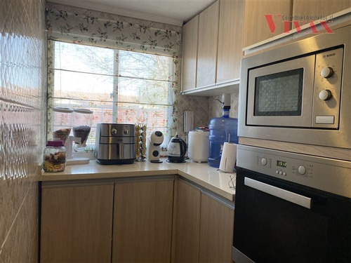 Imagen 9 de 25 de Casa En Venta De 4 Dorm. Con Piscina En Lampa Valle Grande