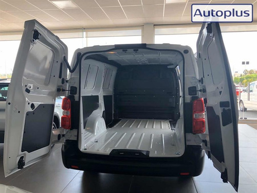 Imagen 8 de 13 de Peugeot Expert Turbo 1.6 2023 0km