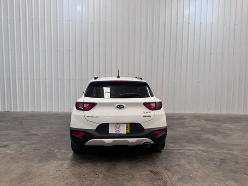 Kia Stonic VIBRANT HÍBRIDO 1.0 MT 6AB ABS 4X2