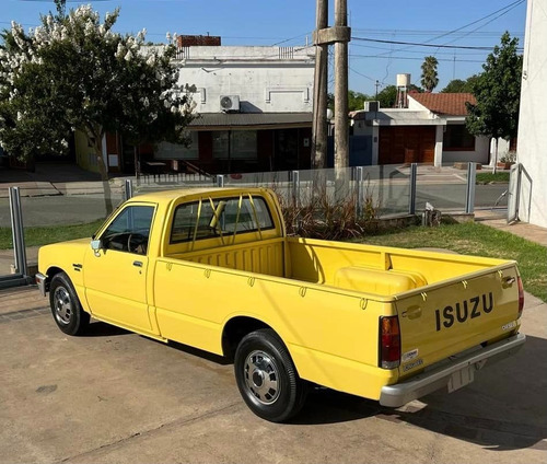 Imagen 4 de 21 de Isuzu C/simple Kb Diesel A. Ac. Long Bed 4x2 Año 1981