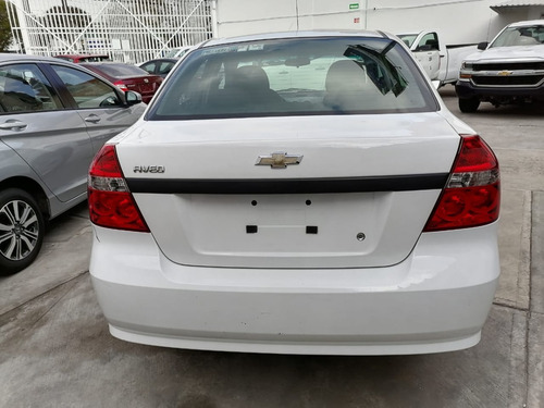 Imagen 4 de 15 de Chevrolet Aveo Ls Trans. Manual 5 Vel. A/ac. Dir. Hid. 2017
