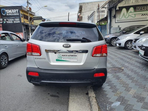 Imagem 13 de 14 de Kia Sorento 2.4 Ex2 4x2 16v 7 Lugares