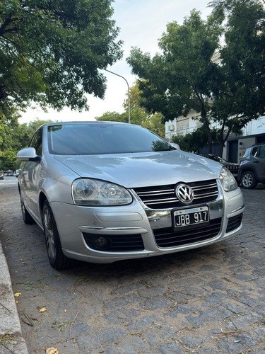 Volkswagen Vento 2.5 Luxury Tiptronic 170cv
