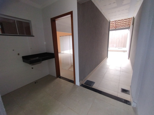 Casa/sobrado 3 Quartos Próximo Terminal Do Garavelo
