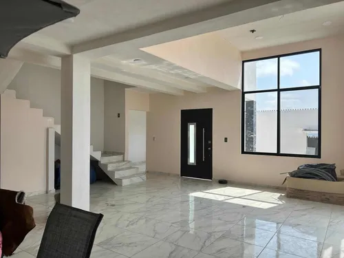Casa Grande Tipo Minimalista