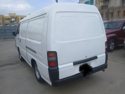 Imagen 3 de 6 de Mitsubishi Panel L300