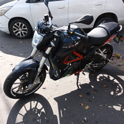 Motocicleta Benelli Tnt25