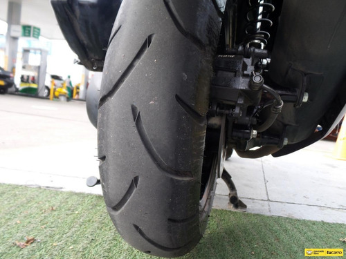 Imagen 24 de 25 de Yamaha Gpd 150-a Nmax