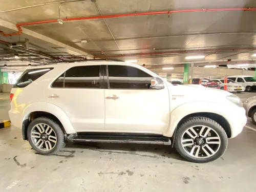 Toyota Fortuner 3.0 Sr5