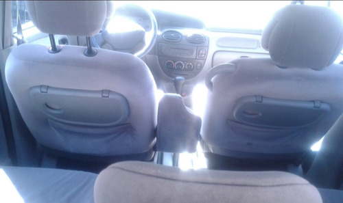 Renault Scenic 2004 2.0 16v Privilège Plus Aut. 5p