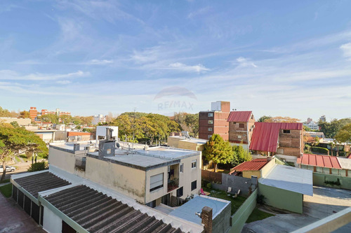Imagen 13 de 30 de Venta Apto En Malvin ,dos Dorm ,escritorio Y Garag