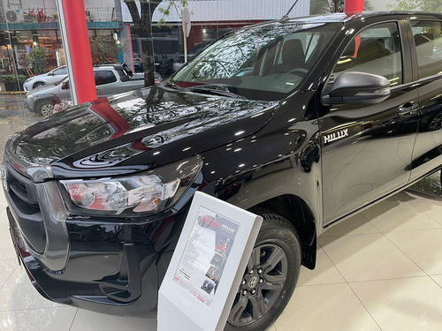 Toyota Hilux 4x2 D/c Sr 2.4 Tdi 6 A/t 2025